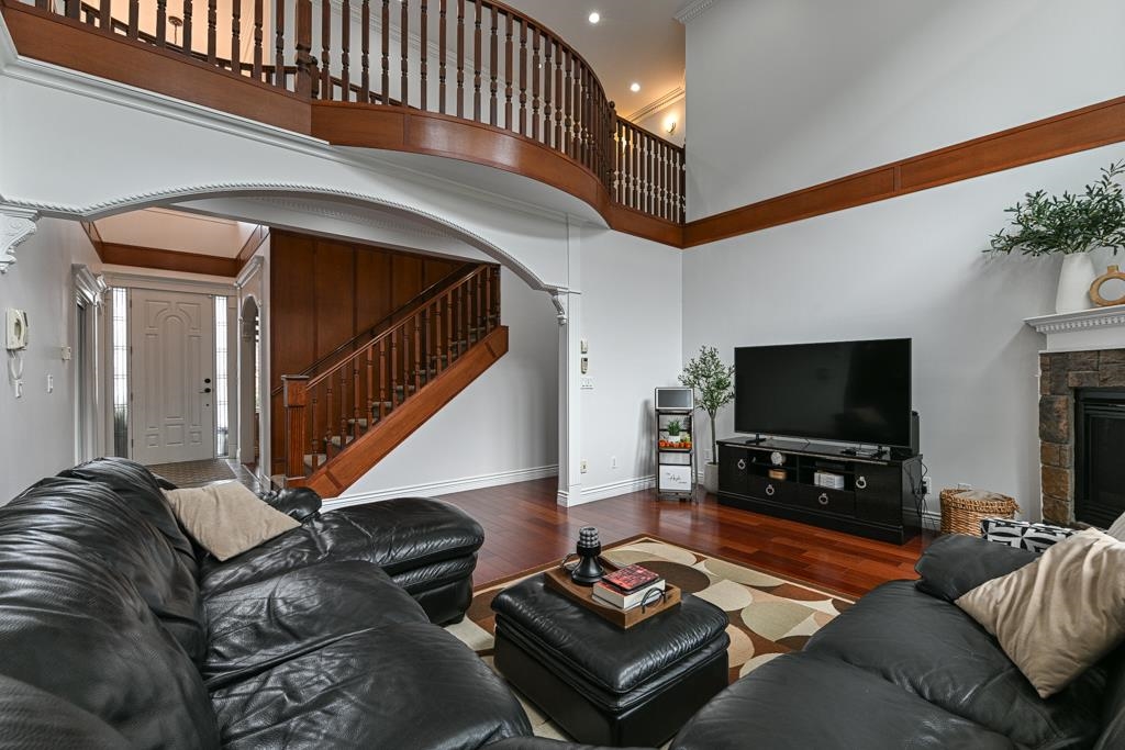 Family Room Photo of 31496 Cougar Court, Abbotsford, BC