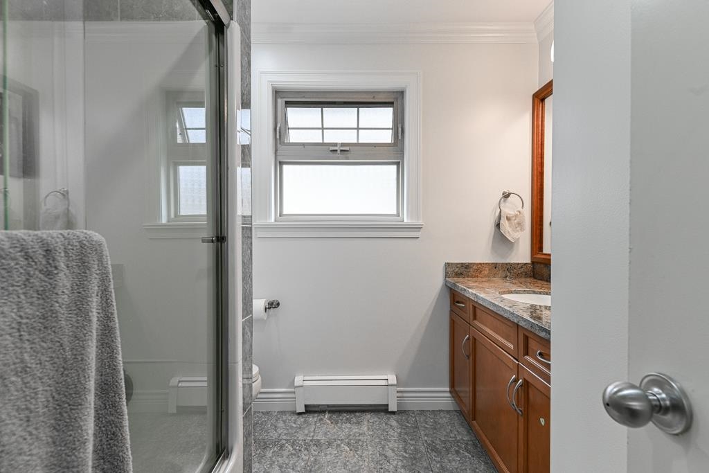 Front Yard Photo of 31496 Cougar Court, Abbotsford, BC