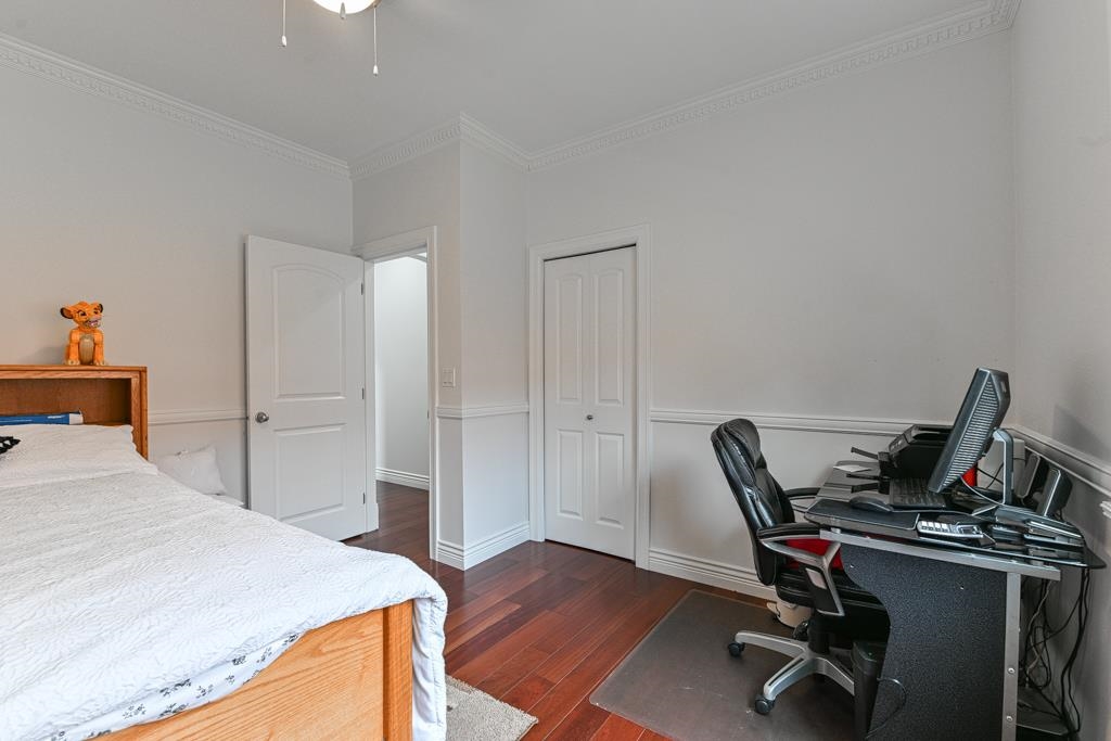 Neighborhood Park Photo Near 31496 Cougar Court, Abbotsford, BC