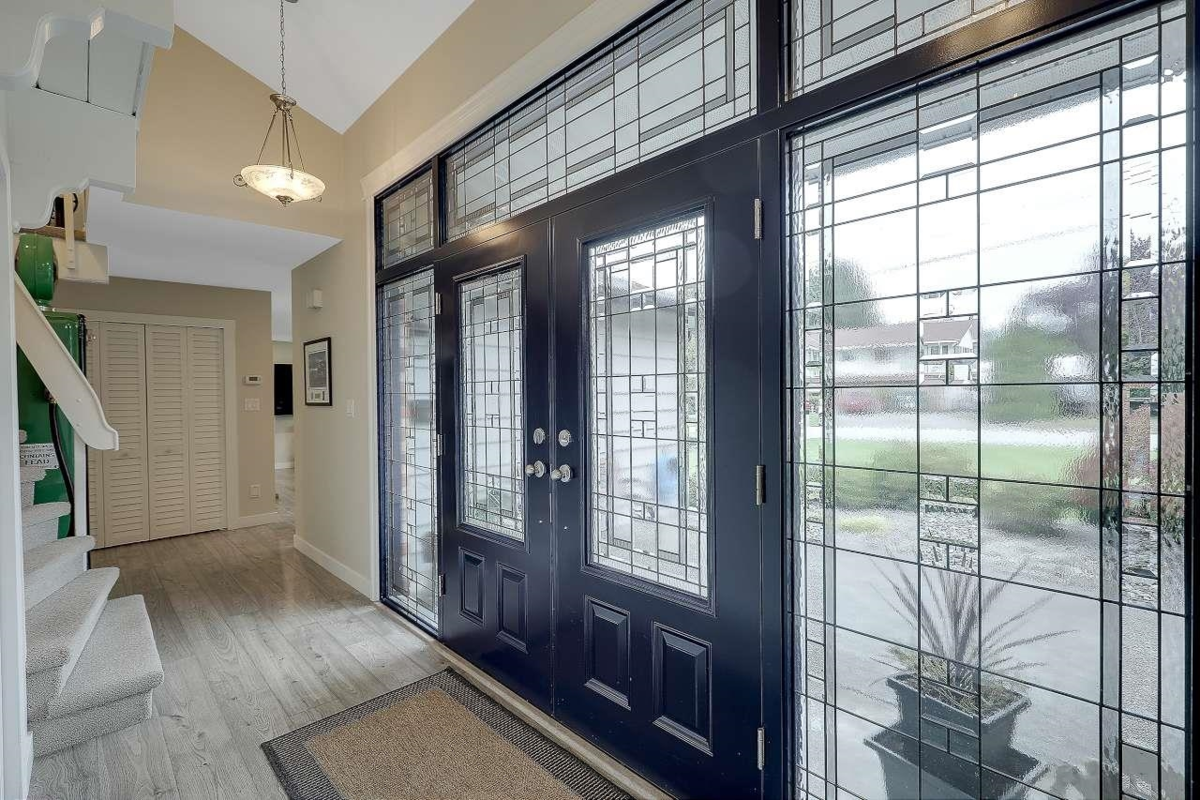 Dining Area Photo of 20214 Patterson Avenue, Maple Ridge, BC