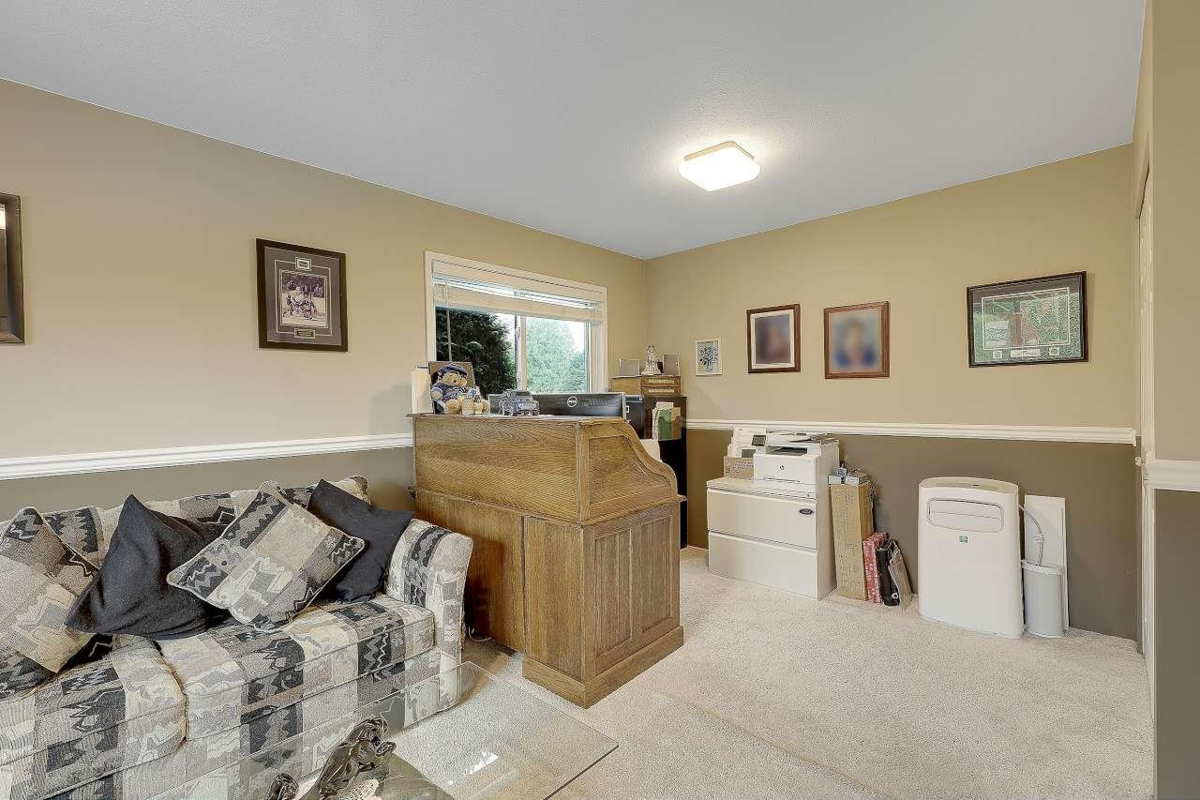 Laundry Room Photo of 20214 Patterson Avenue, Maple Ridge, BC