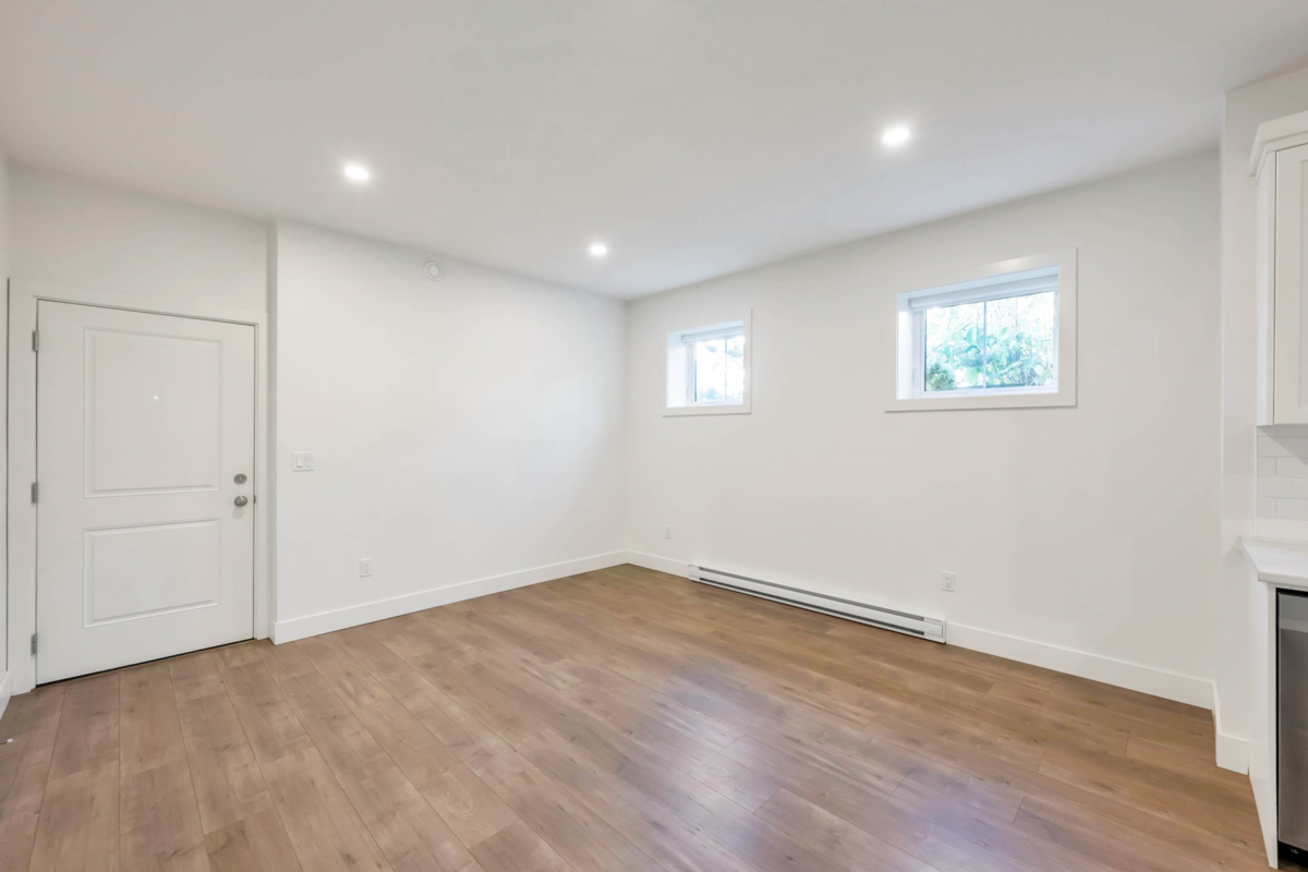 Entry Foyer Photo of 7819 Cedarbrook Road, Chilliwack, BC