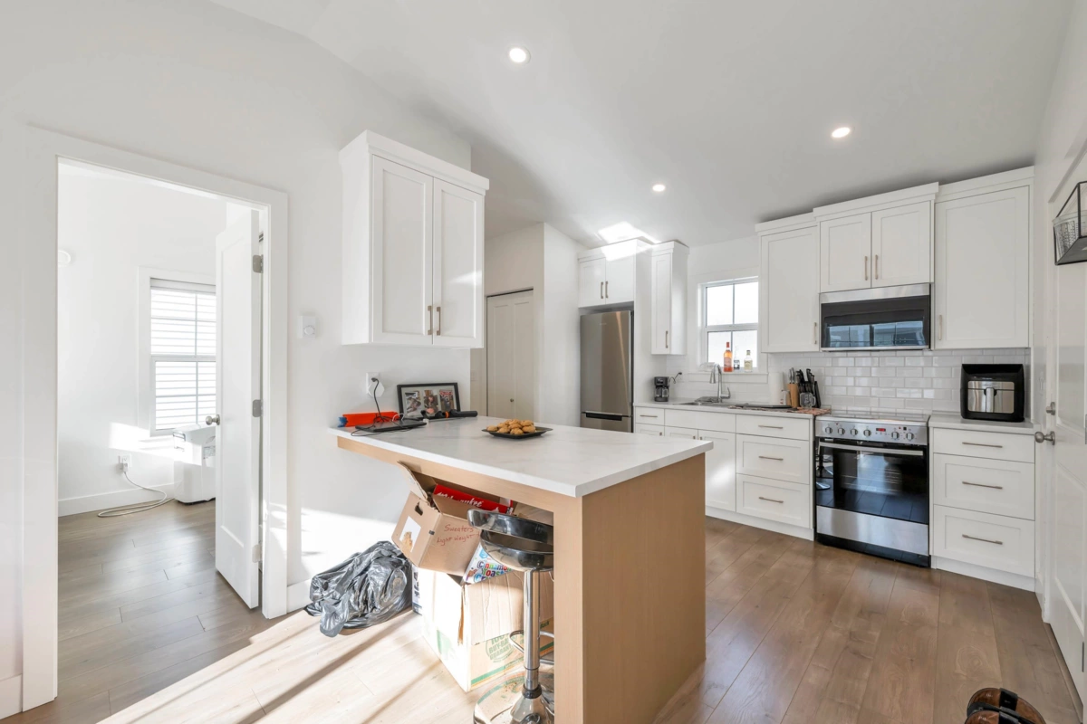 Hot Tub / Spa Photo of 7819 Cedarbrook Road, Chilliwack, BC