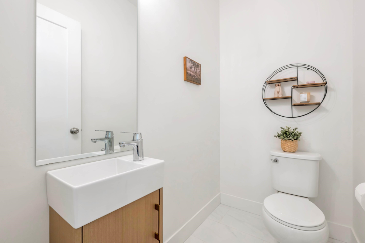 Primary Bathroom Photo of 7819 Cedarbrook Road, Chilliwack, BC