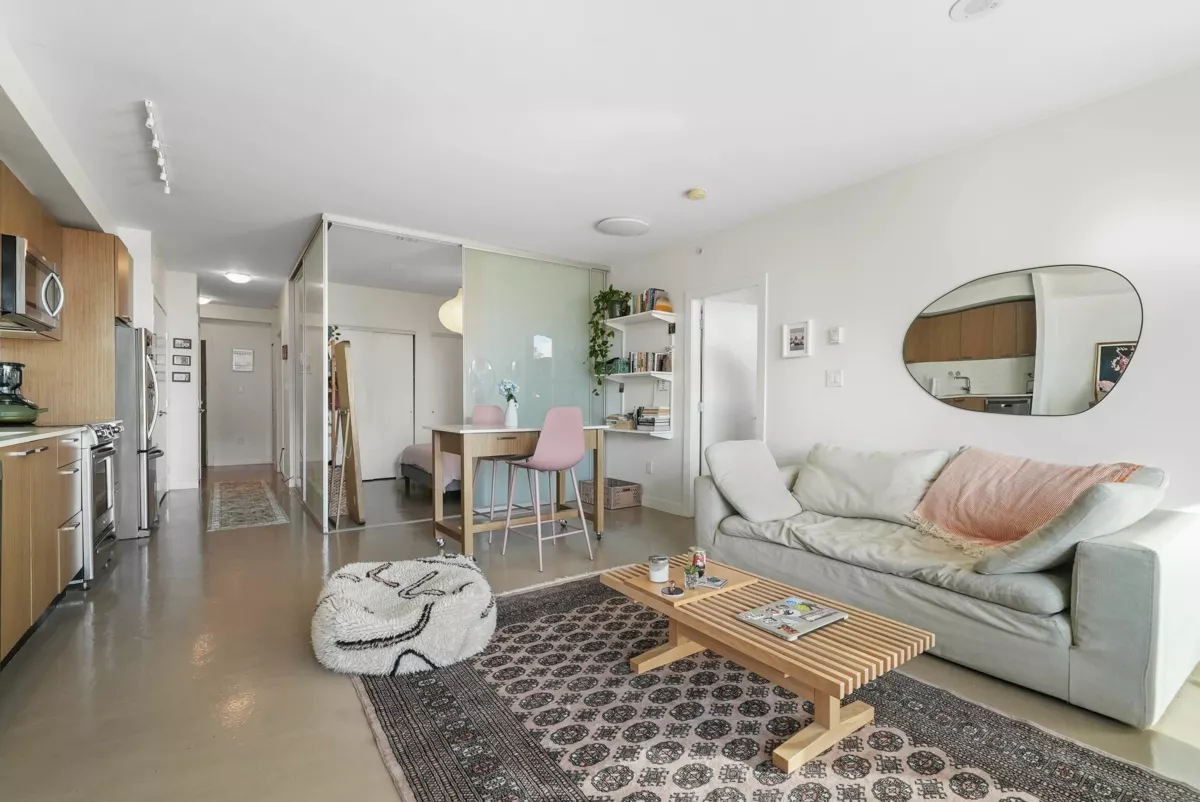 Dining Area Photo of 715 221 Union Street, Vancouver, BC