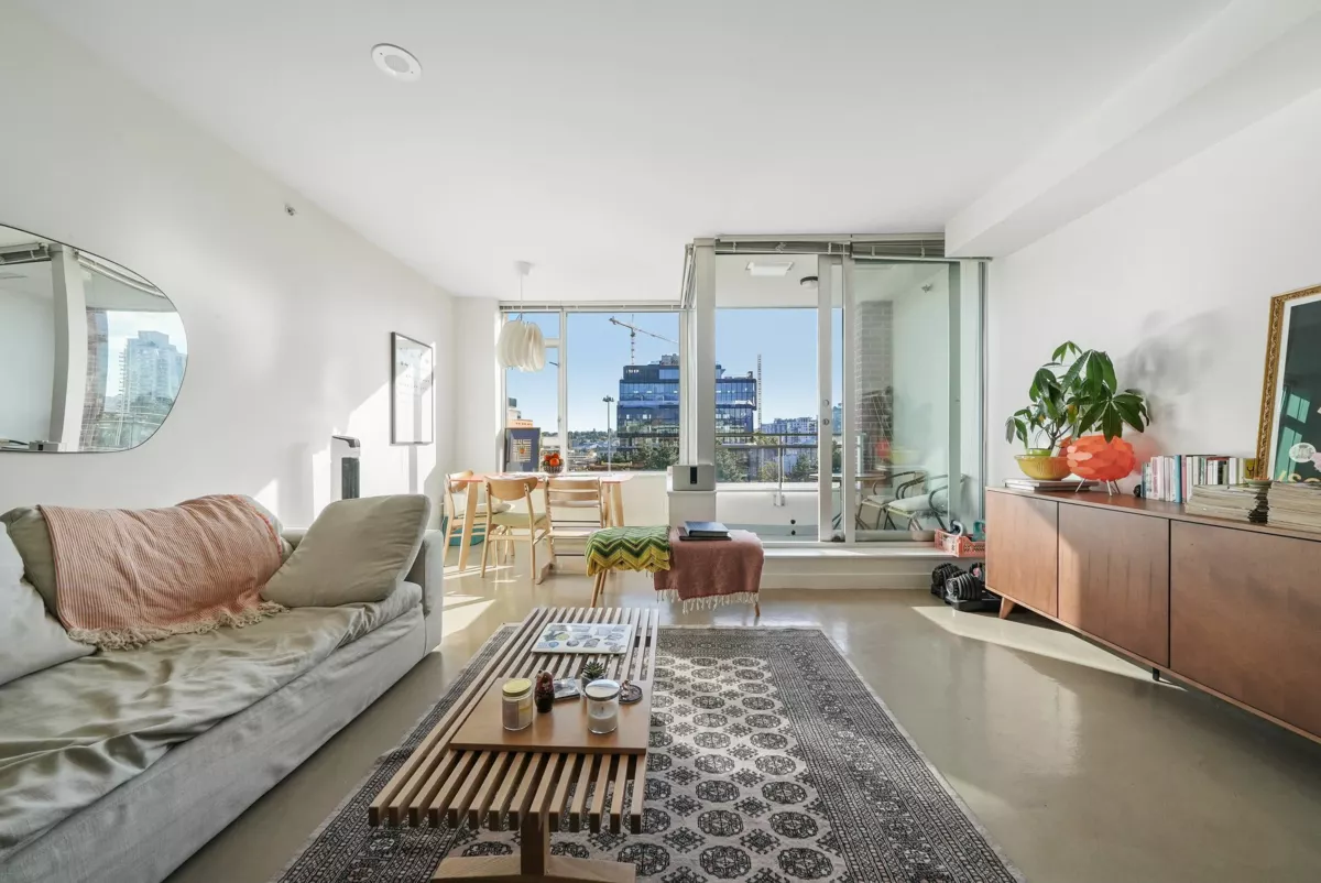 Family Room Photo of 715 221 Union Street, Vancouver, BC