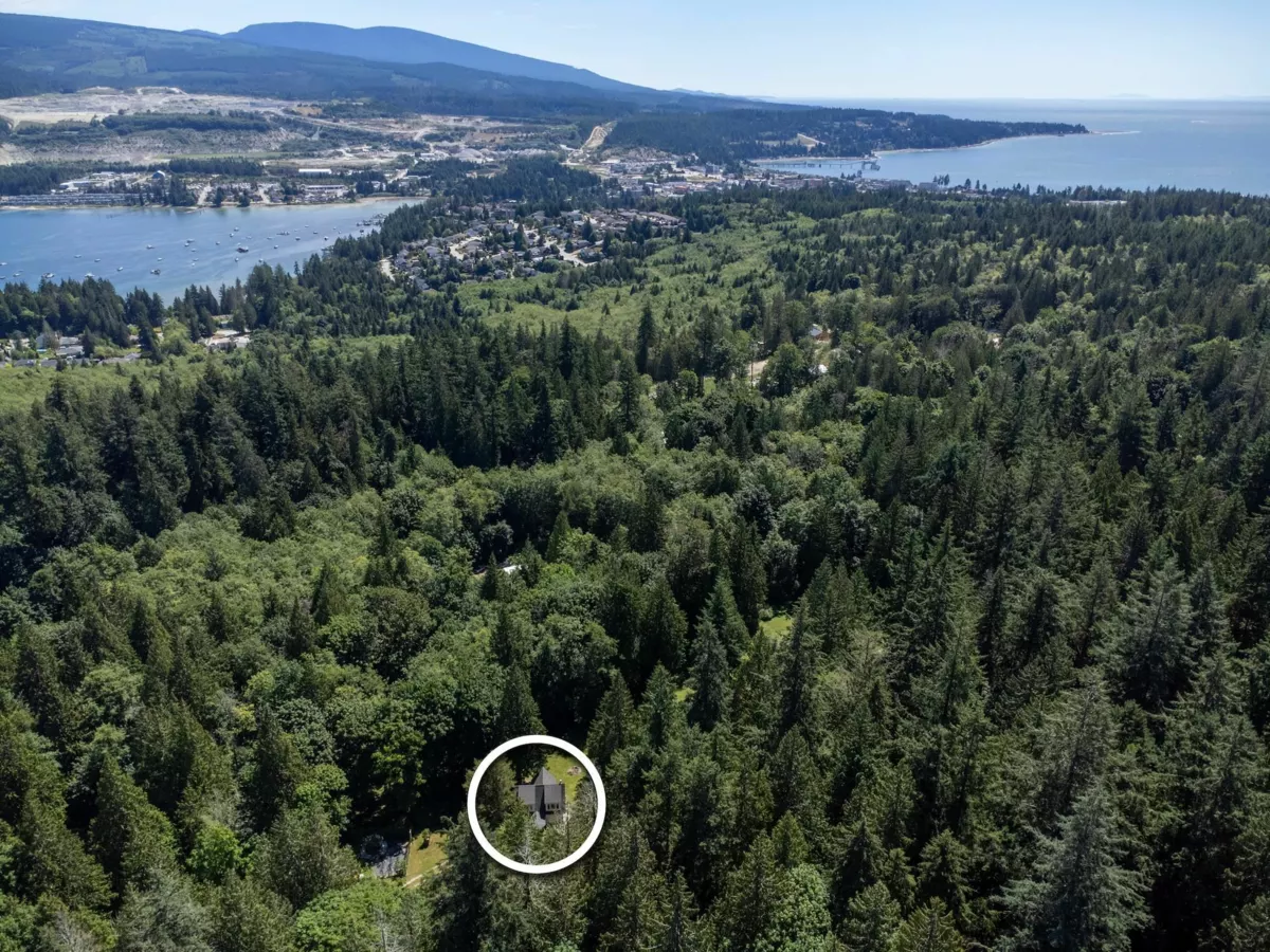 Fitness Center Photo Near 6121 Golf Course Road, Sechelt, BC