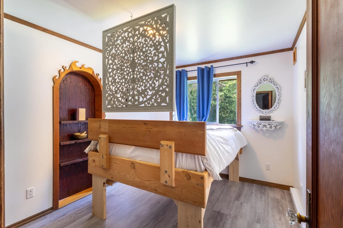 Garage Interior Photo of 6121 Golf Course Road, Sechelt, BC