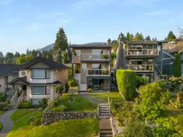 342 E 26th Street, North Vancouver, BC, North Vancouver — Single Family Residence for sale