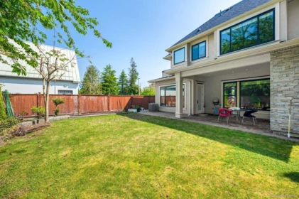 Front Yard Photo of 6571 Lynas Lane, Richmond, BC