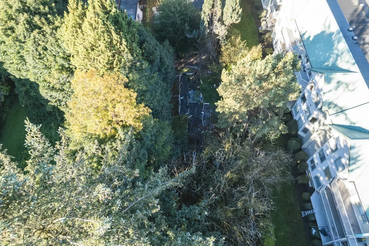 Kitchen Island Photo of 12058 Harris Road, Pitt Meadows, BC