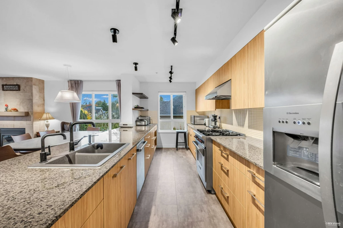 Breakfast Nook Photo of 301 2096 W 46th Avenue, Vancouver, BC