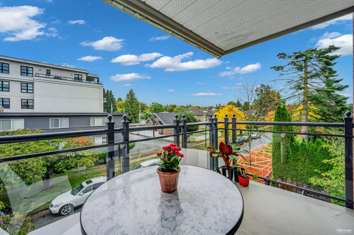 Mudroom Photo of 301 2096 W 46th Avenue, Vancouver, BC