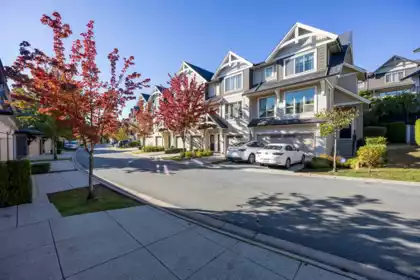 211 3105 Dayanee Springs Boulevard, Coquitlam, BC, Coquitlam — 3 bed townhouse for sale