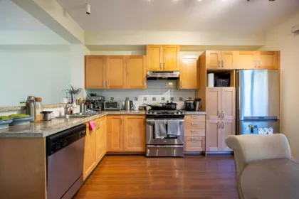 211 3105 Dayanee Springs Boulevard, Coquitlam, BC