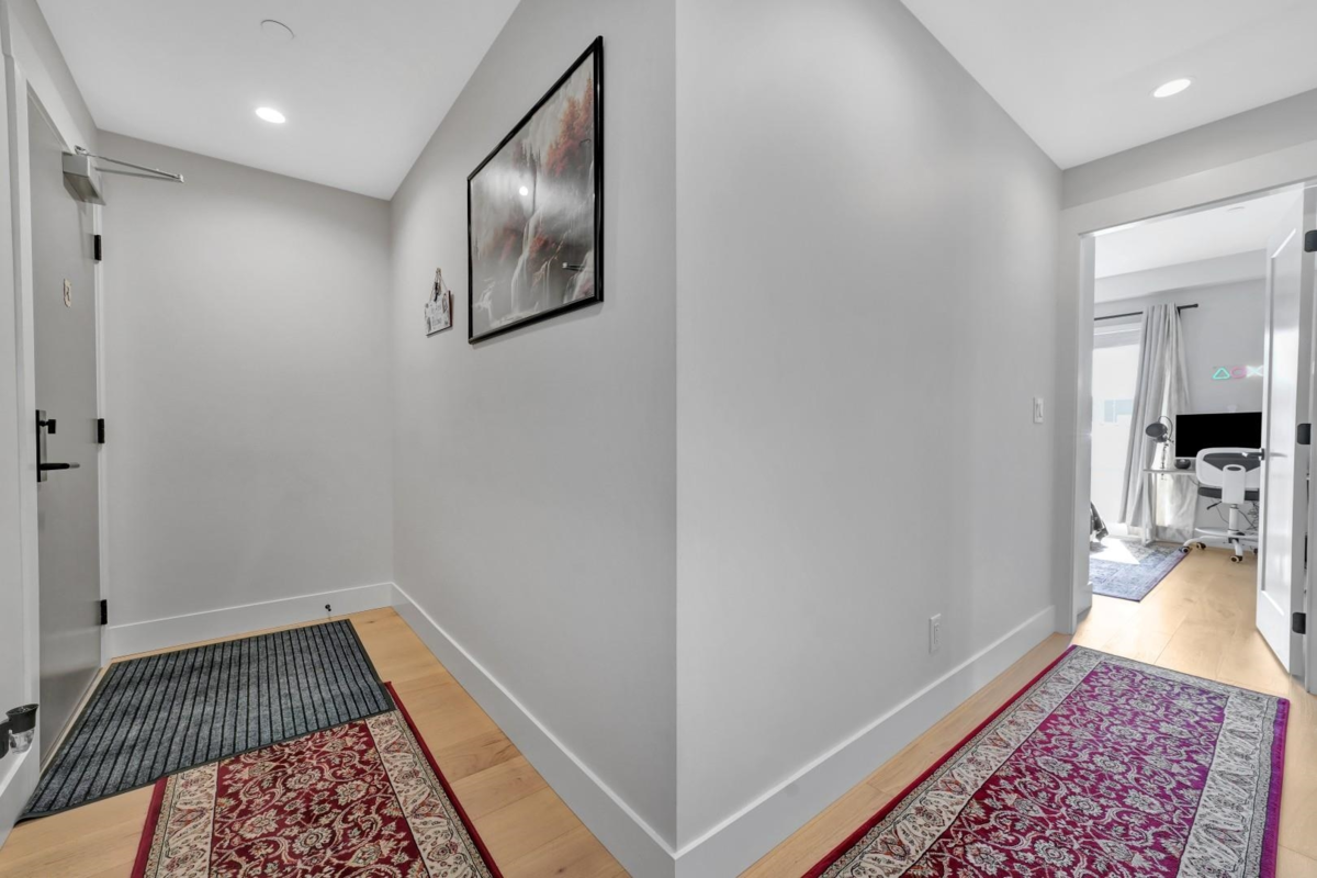 Family Room Photo of 411 22226 Brown Avenue, Maple Ridge, BC