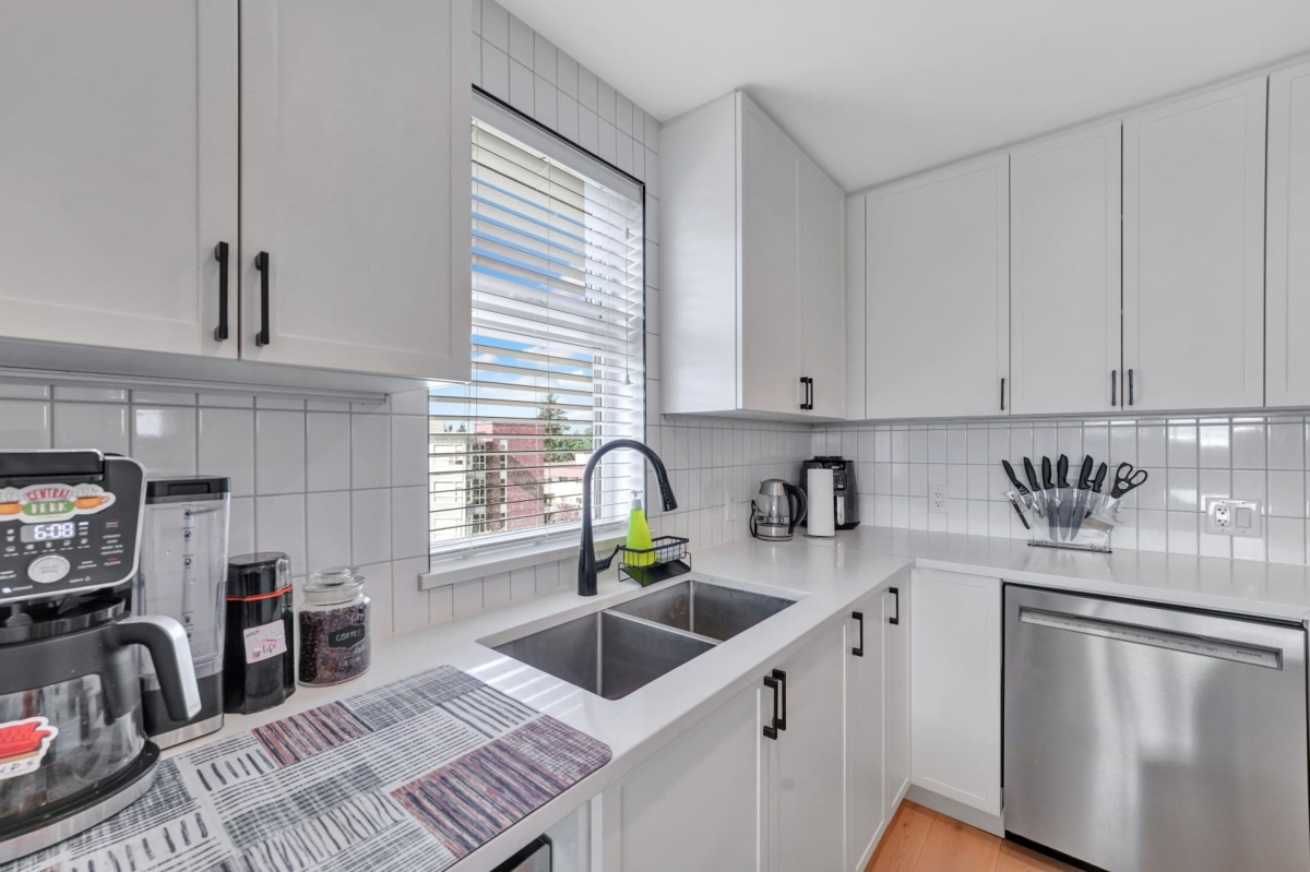 Laundry Room Photo of 411 22226 Brown Avenue, Maple Ridge, BC