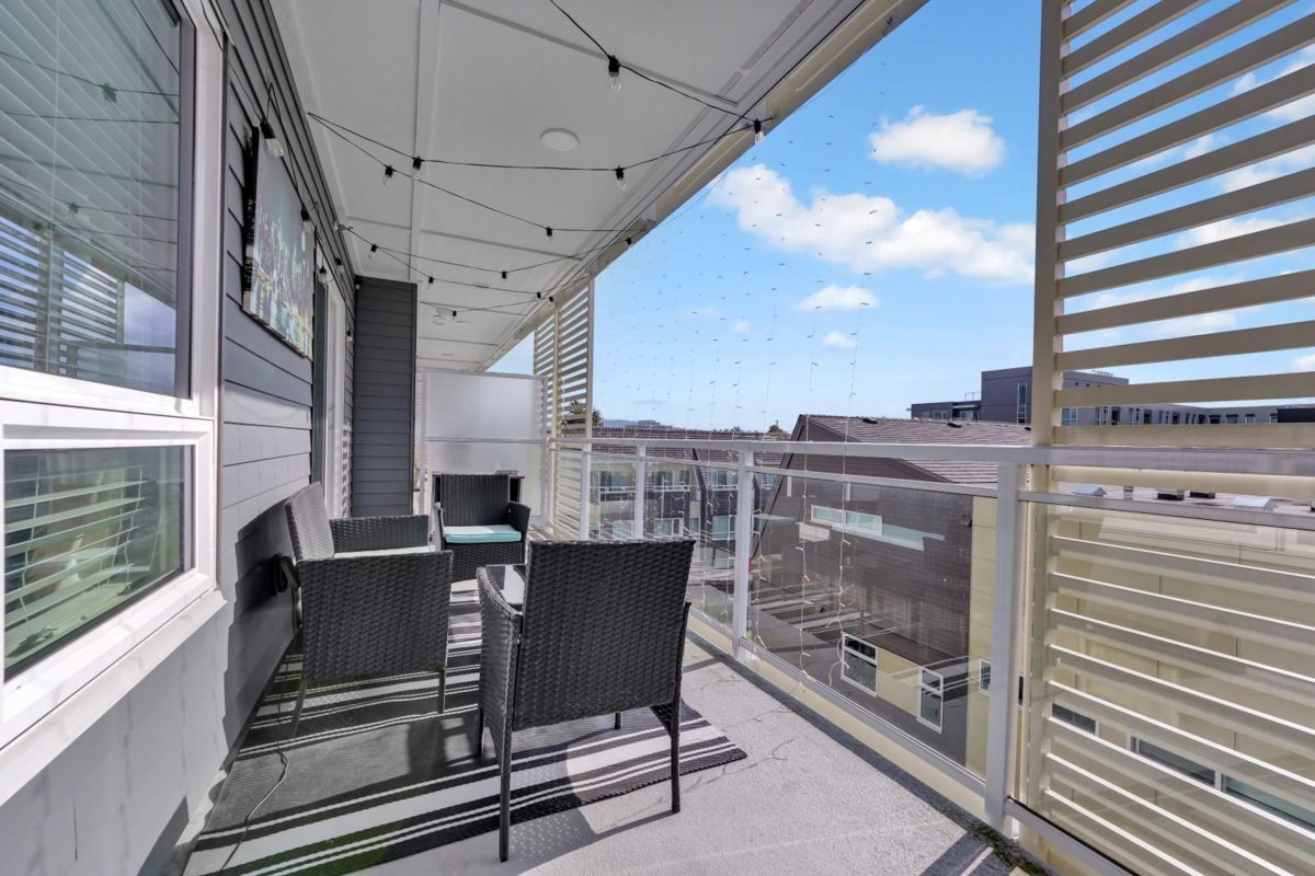 Outdoor Deck Photo of 411 22226 Brown Avenue, Maple Ridge, BC