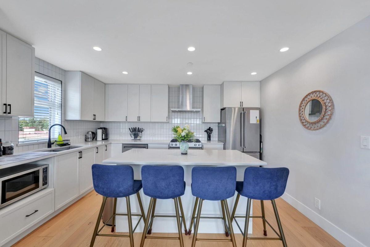 Powder Room Photo of 411 22226 Brown Avenue, Maple Ridge, BC