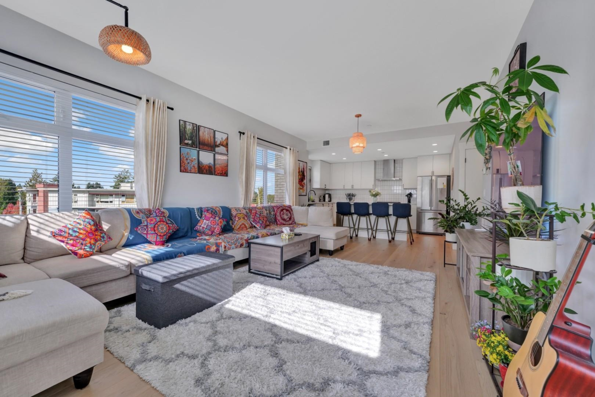 Staircase Photo of 411 22226 Brown Avenue, Maple Ridge, BC