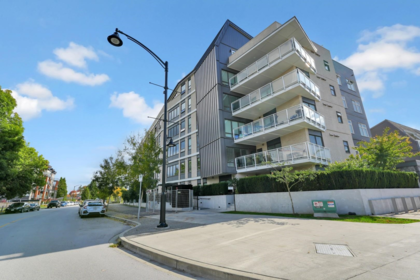 411 22226 Brown Avenue, Maple Ridge, BC, West Central — 2 bed apartment/condo for sale