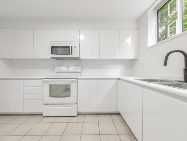 307 3061 E Kent Avenue North, Vancouver, BC, Vancouver — Apartment/Condo for sale