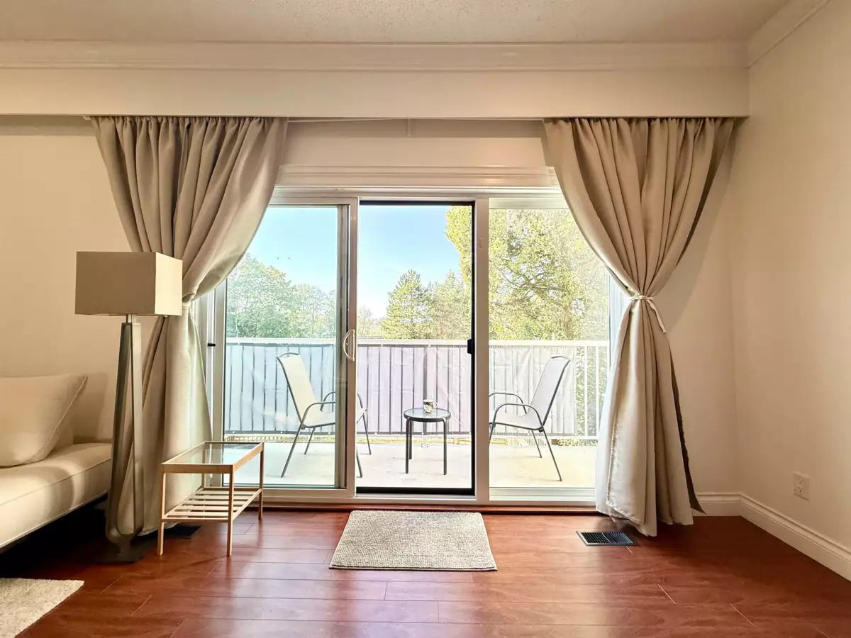 Kitchen Island Photo of 6722 Kneale Place, Burnaby, BC