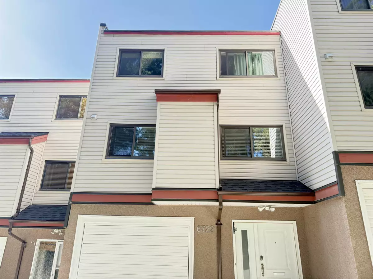 Outdoor Deck Photo of 6722 Kneale Place, Burnaby, BC