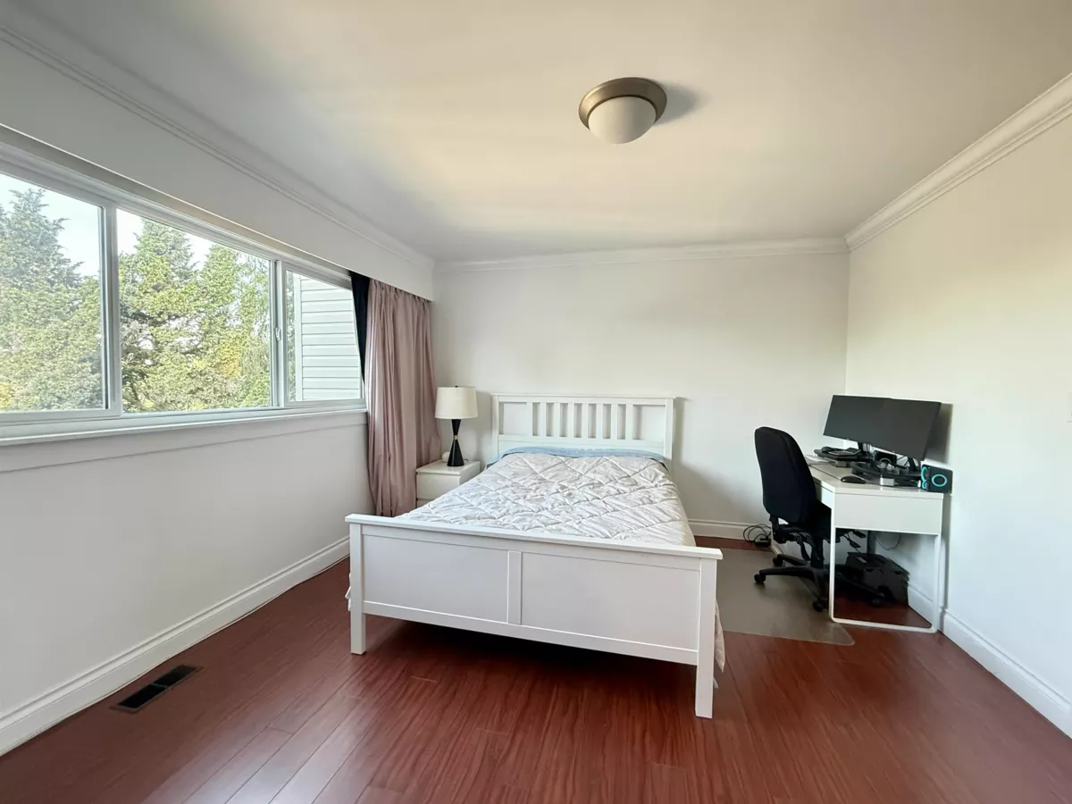 Walk-In Closet Photo of 6722 Kneale Place, Burnaby, BC