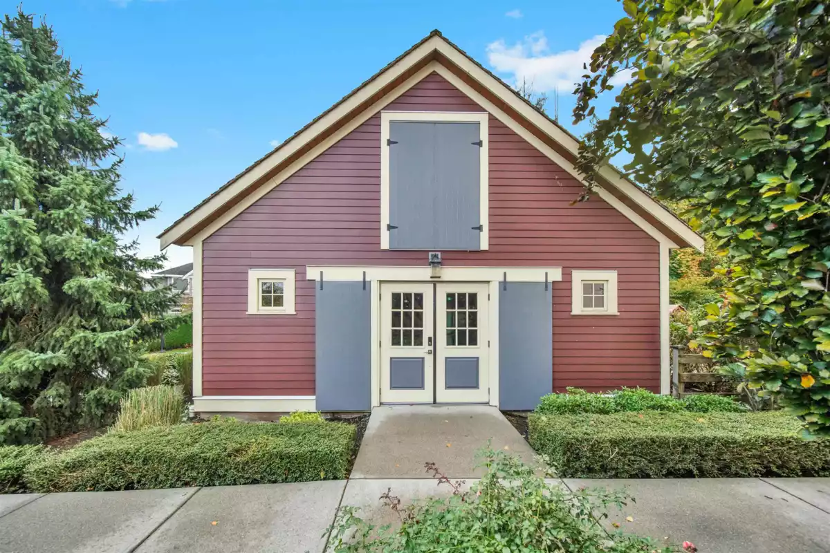 Kitchen Photo of 220 16488 64 Avenue, Surrey, BC