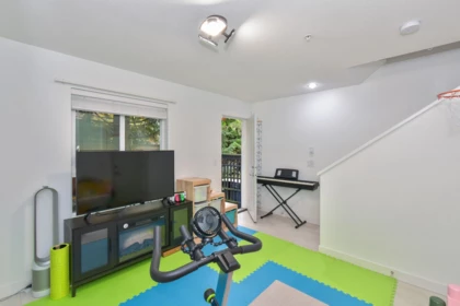 Entry Foyer Photo of 34 20857 77a Avenue, Langley, BC