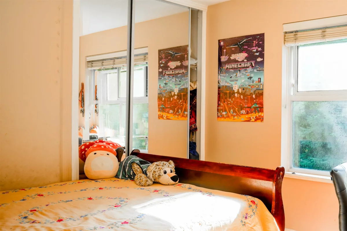 Powder Room Photo of 410 7435 121a Street, Surrey, BC