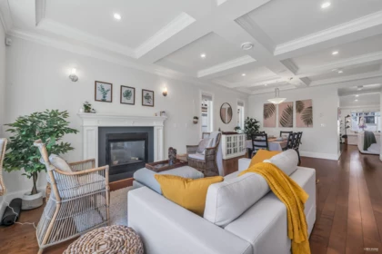 338 W 17th Street, North Vancouver, BC, North Vancouver — Single Family Residence for sale