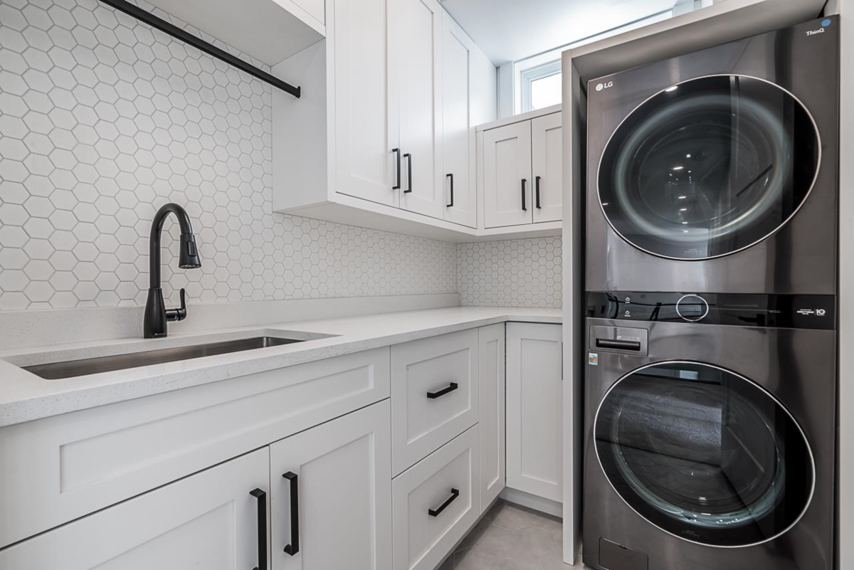 Hallway Photo of 5659 248 Street, Langley, BC