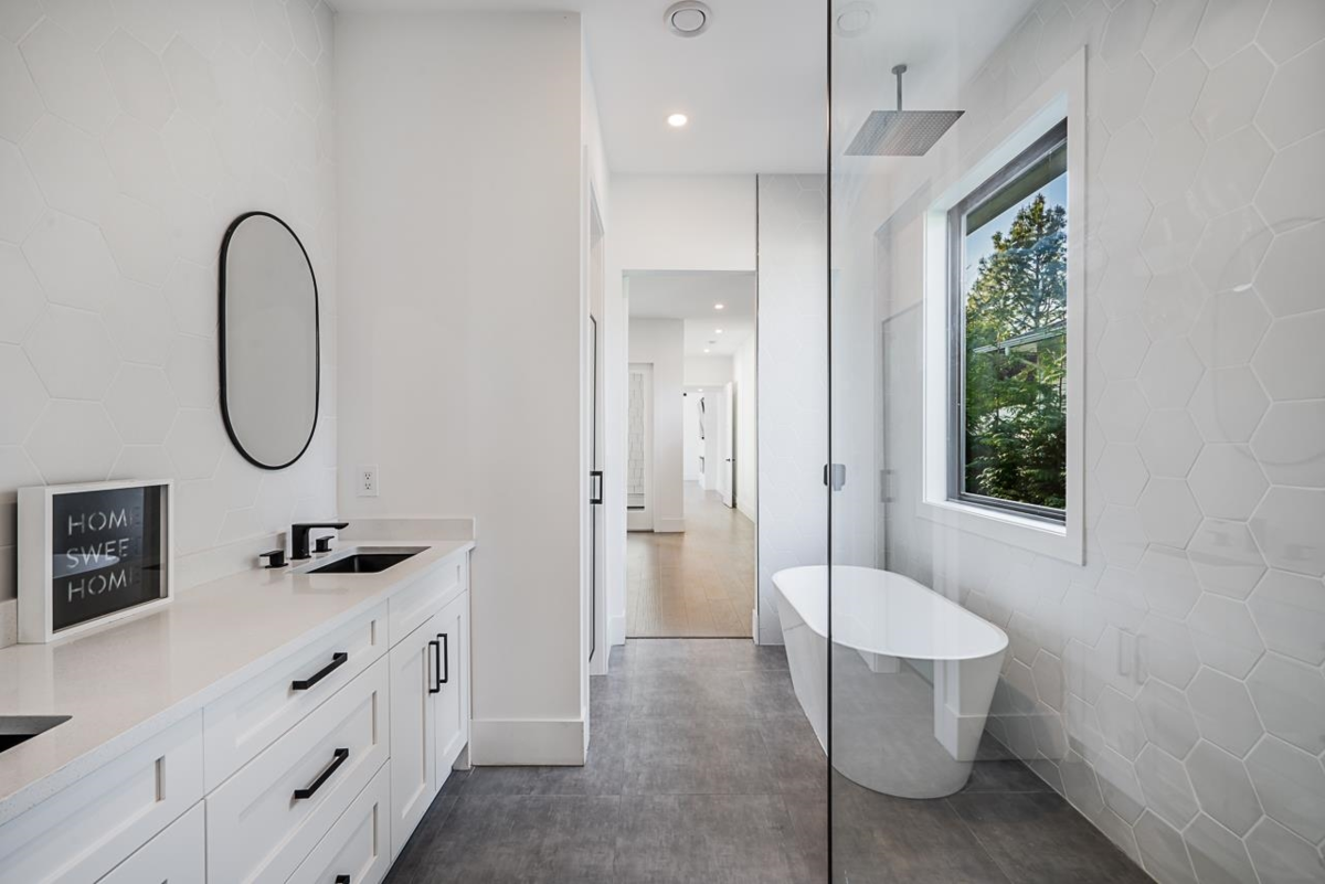 Powder Room Photo of 5659 248 Street, Langley, BC