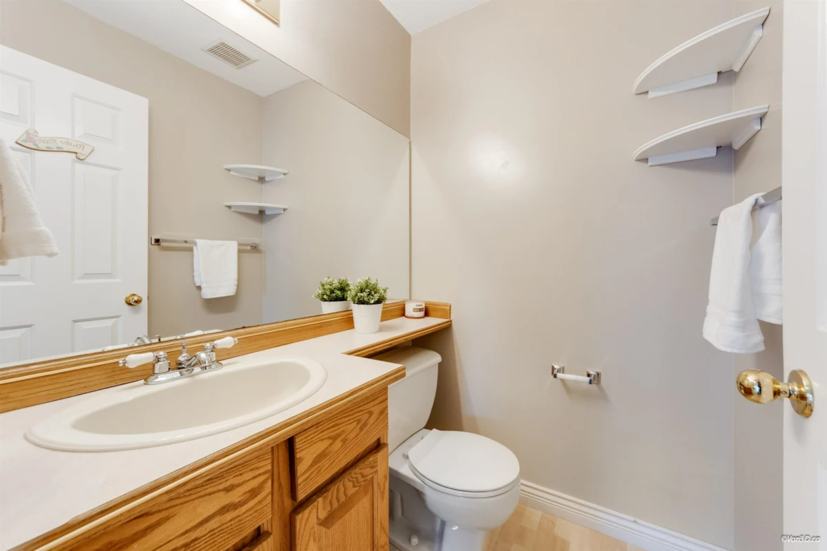 Basement Recreation Room Photo of 21541 87 Avenue, Langley, BC