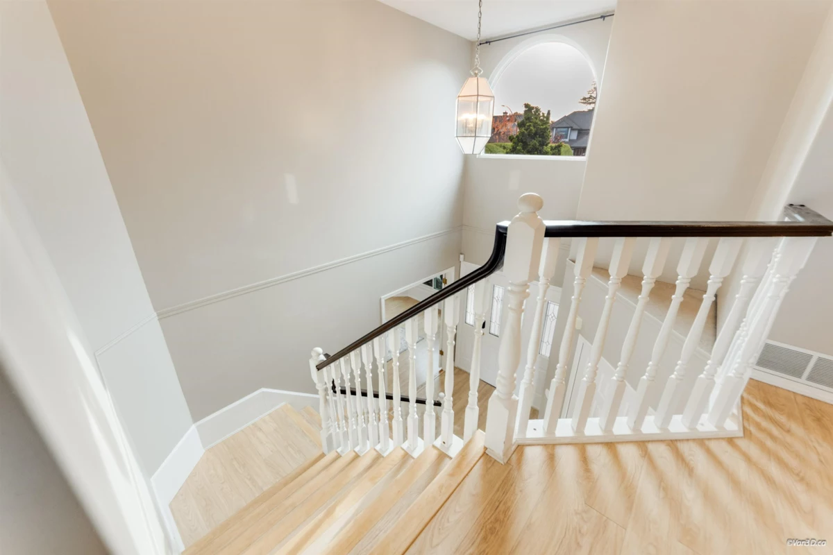 Entry Foyer Photo of 21541 87 Avenue, Langley, BC