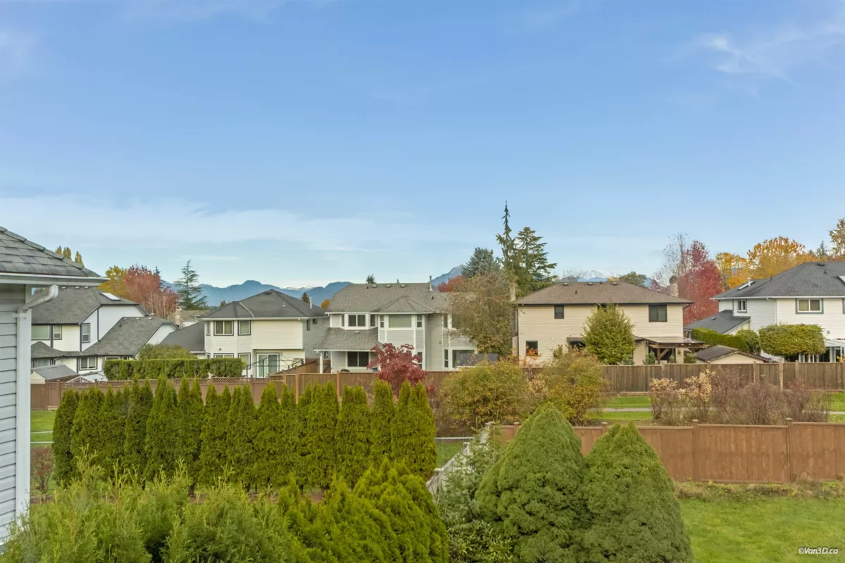 Hot Tub / Spa Photo of 21541 87 Avenue, Langley, BC