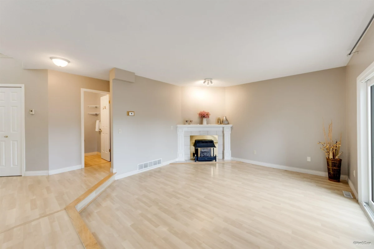 Loft / Bonus Room Photo of 21541 87 Avenue, Langley, BC