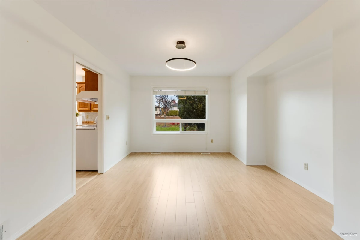 Primary Bathroom Photo of 21541 87 Avenue, Langley, BC