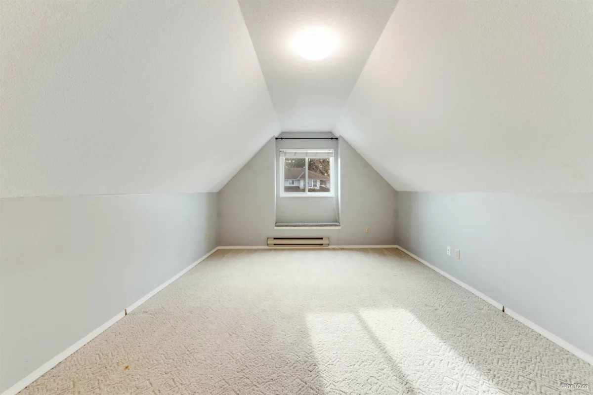 Swimming Pool Photo of 21541 87 Avenue, Langley, BC