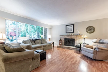 Kitchen Photo of 5280 1 Avenue, Delta, BC