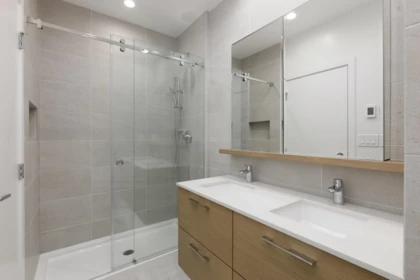 Powder Room Photo of 3901 2181 Madison Avenue, Burnaby, BC