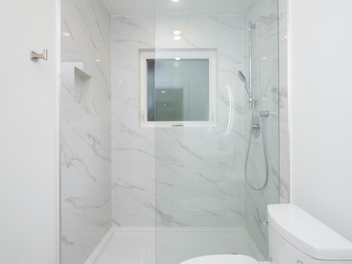 Backyard Photo of 4283 Capilano Road, North Vancouver, BC