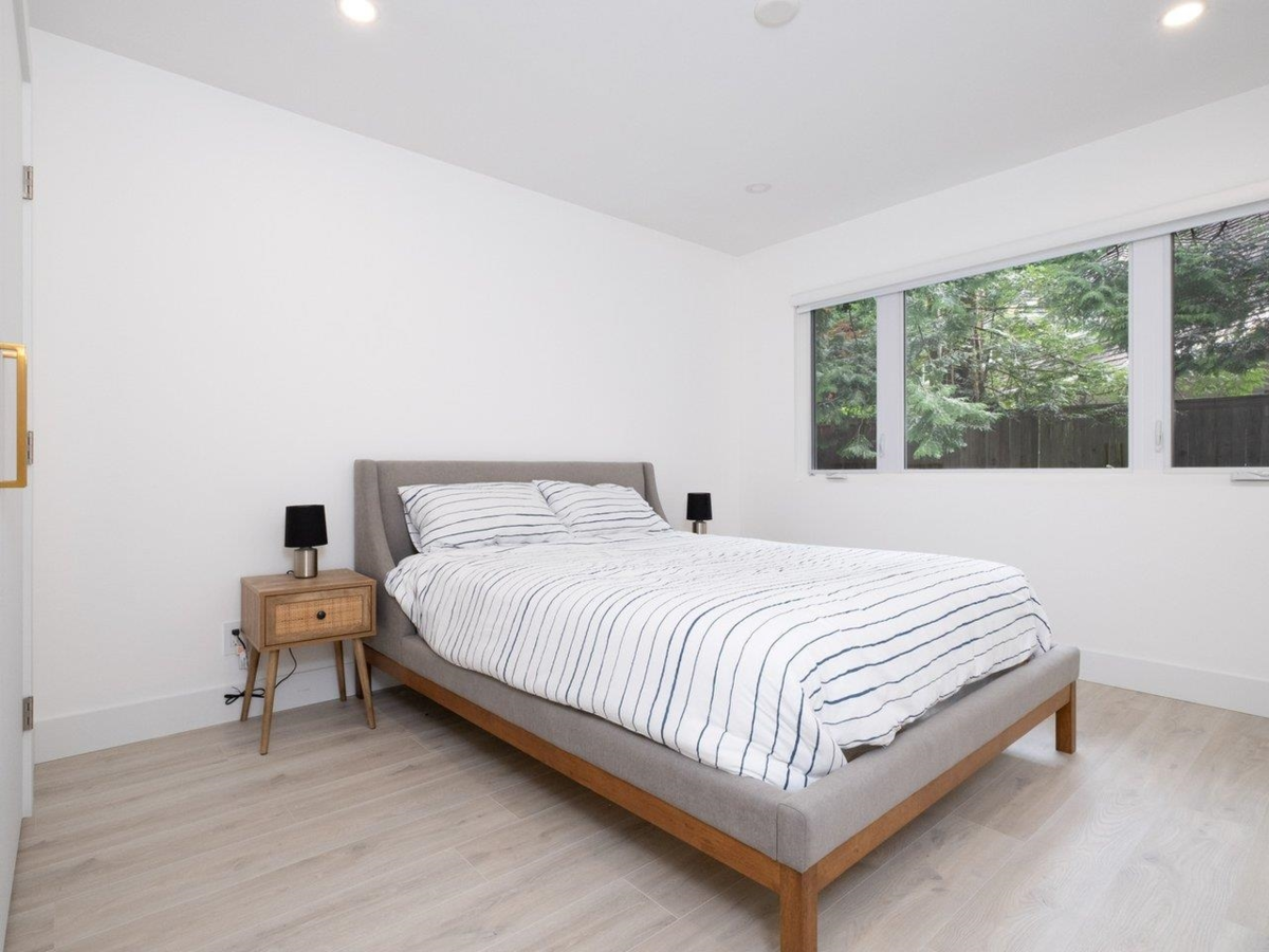 Front Yard Photo of 4283 Capilano Road, North Vancouver, BC