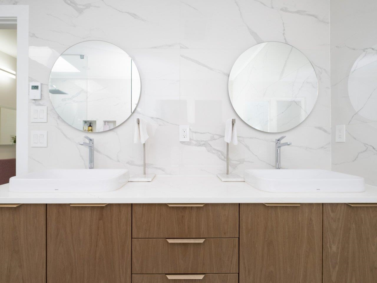 Staircase Photo of 4283 Capilano Road, North Vancouver, BC