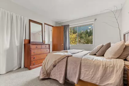 Walk-In Closet Photo of 21331 Mallard Drive, Hope, BC