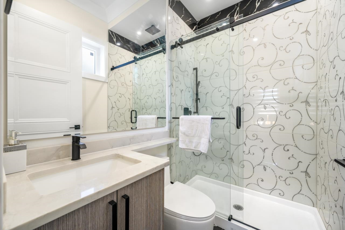 Basement Recreation Room Photo of 2798 E 43rd Avenue, Vancouver, BC