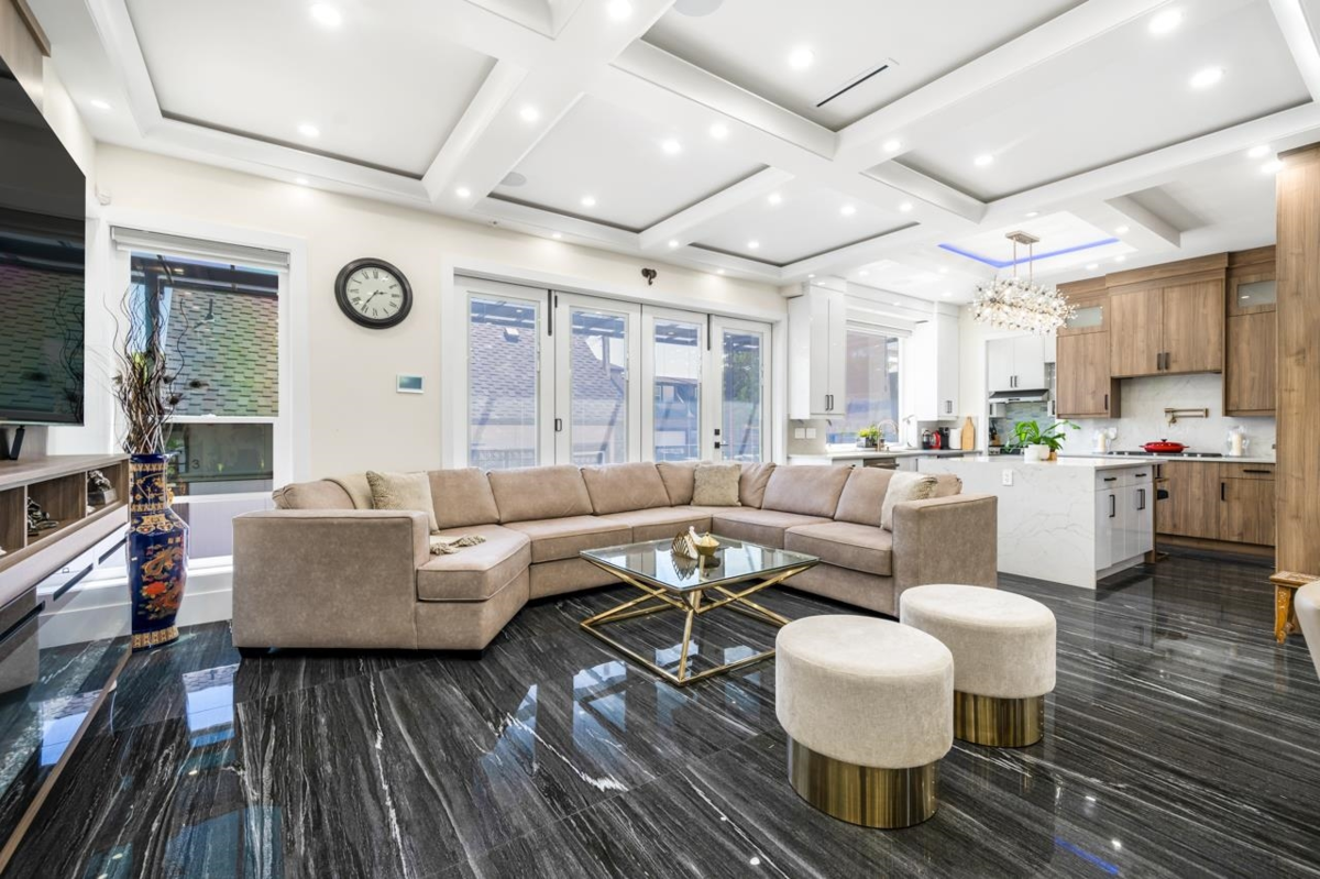 Family Room Photo of 2798 E 43rd Avenue, Vancouver, BC