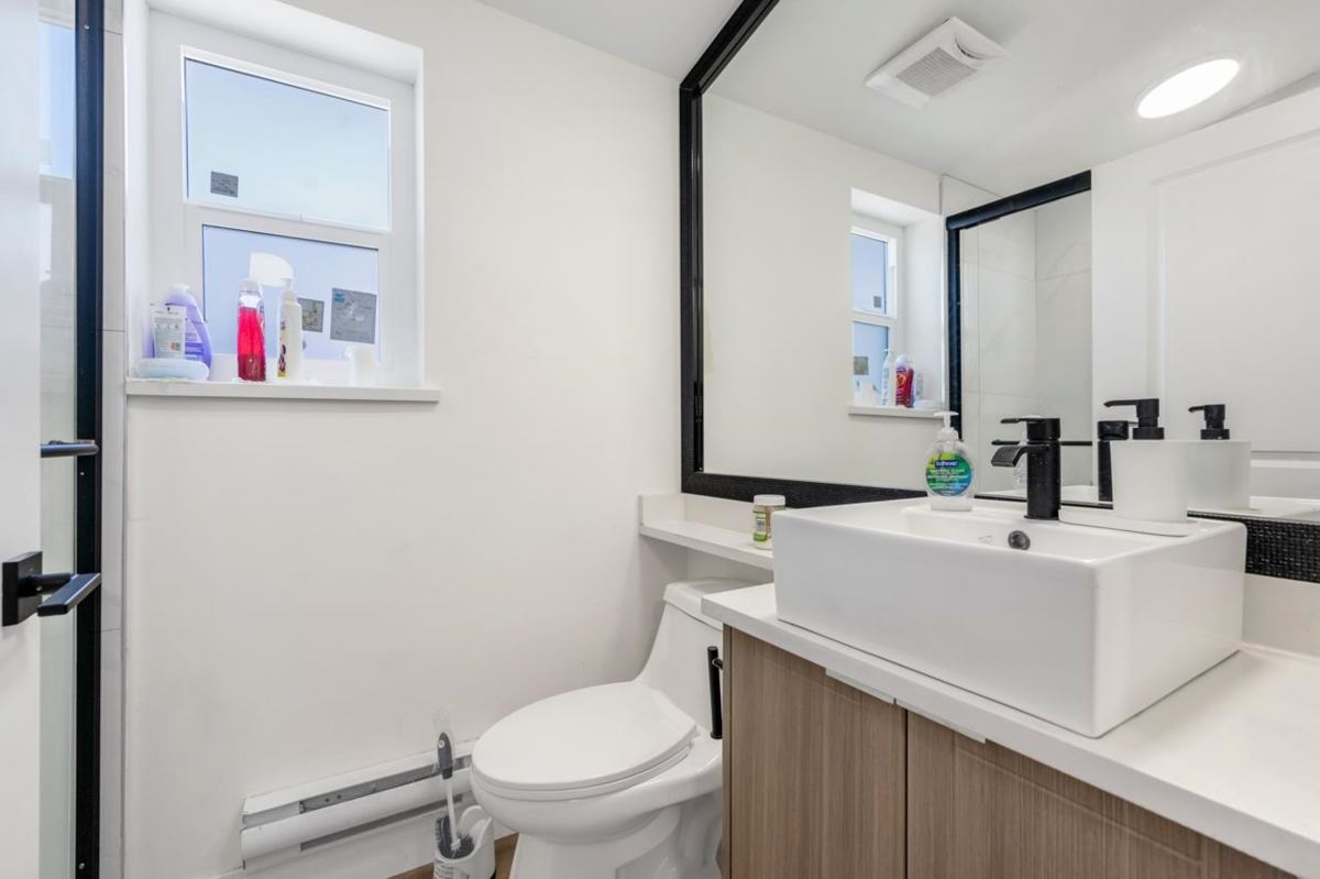 Garage Interior Photo of 2798 E 43rd Avenue, Vancouver, BC